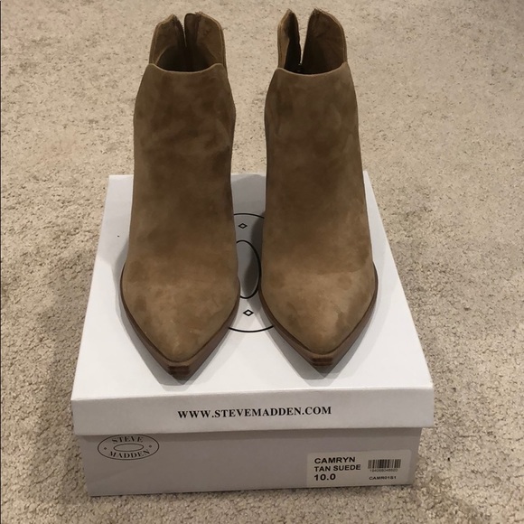 Steve Madden Camryn Bootie - Picture 2 of 9